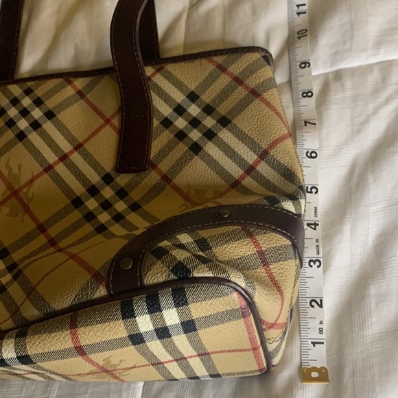 Matching Authentic vintage Burberry classic nova check bag and wallet combo! - Picture 11 of 16